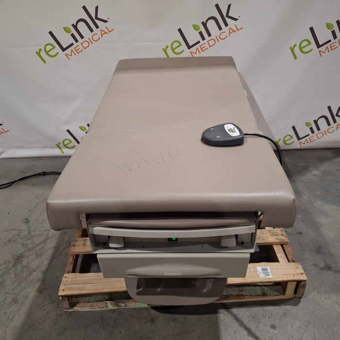 Midmark 222 Procedure Chair