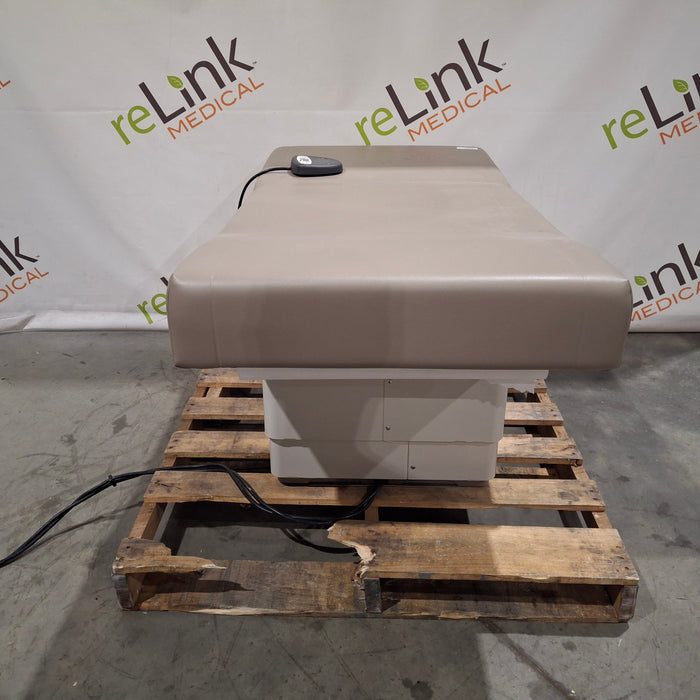 Midmark 222 Procedure Chair