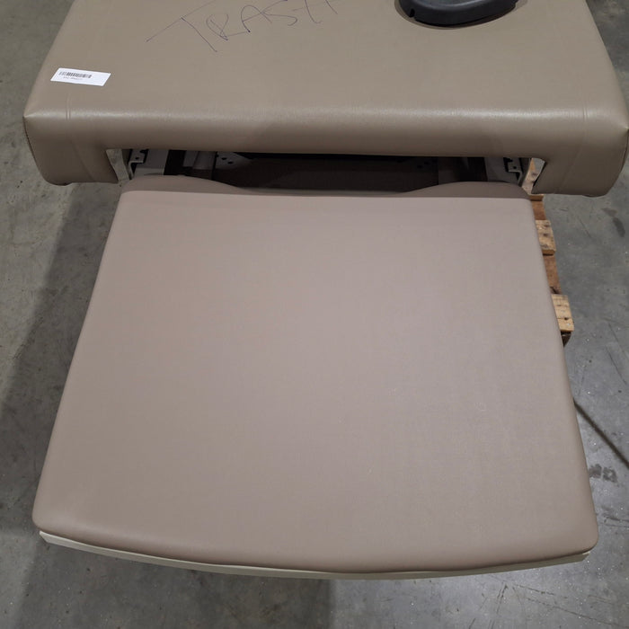 Midmark 222 Procedure Chair