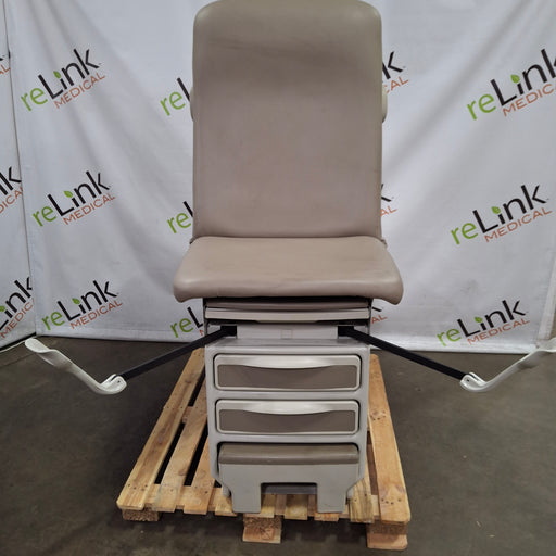 Midmark Midmark 204 Exam Table Exam Chairs / Tables reLink Medical