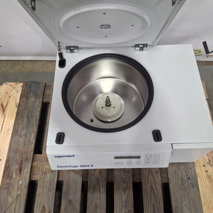 Eppendorf 5804R Refrigerated Centrifuge