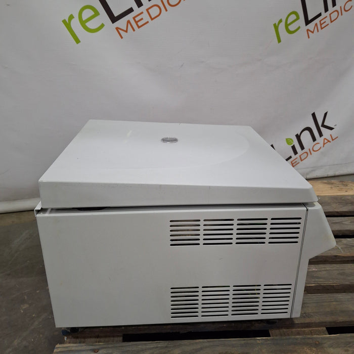 Eppendorf 5804R Refrigerated Centrifuge