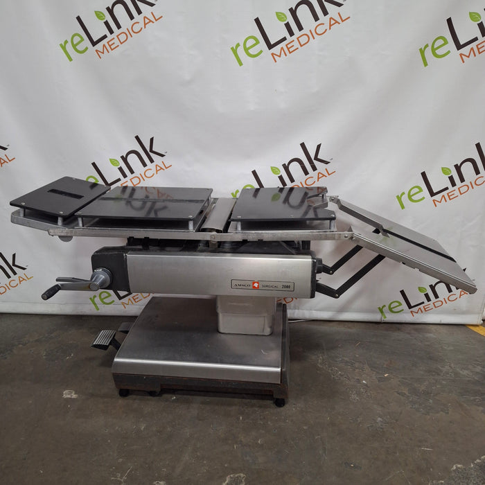 Amsco 2080 Surgical Table