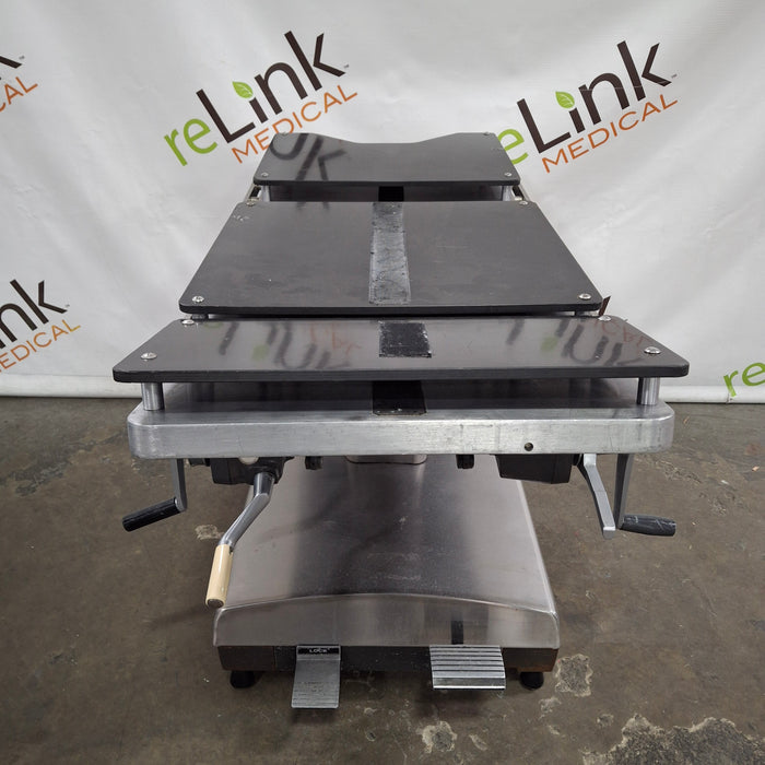 Amsco 2080 Surgical Table