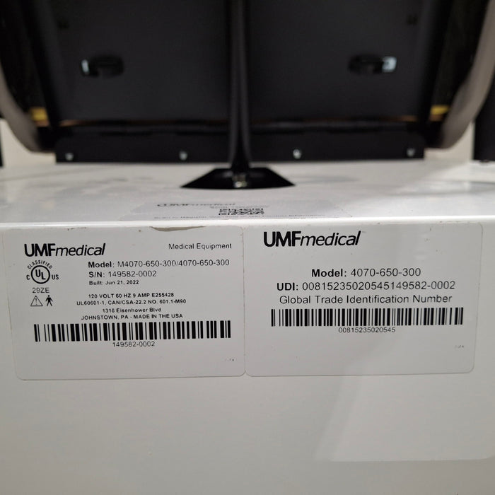 UMF Medical 4070 Power Exam Chair