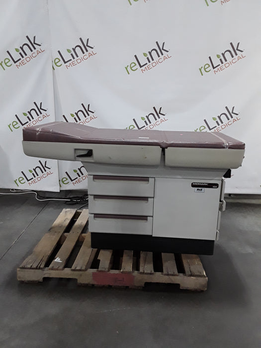 Midmark Midmark 404 Exam Table Exam Chairs / Tables reLink Medical