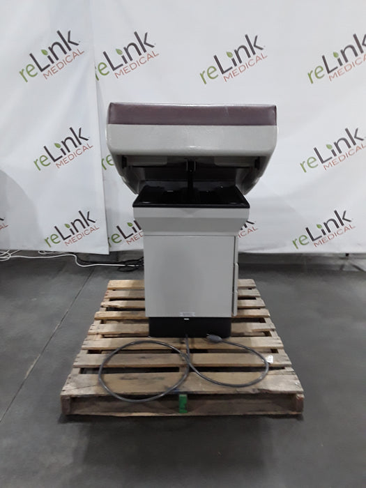 Midmark Midmark 404 Exam Table Exam Chairs / Tables reLink Medical