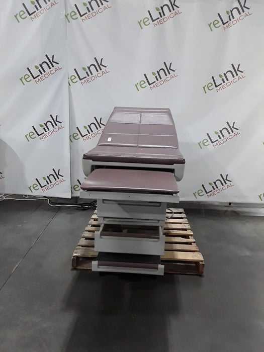 Midmark Midmark 404 Exam Table Exam Chairs / Tables reLink Medical