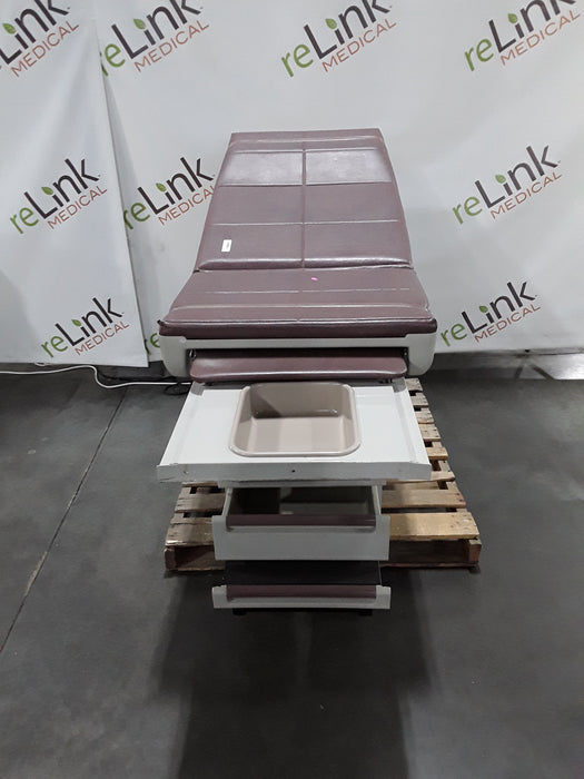 Midmark Midmark 404 Exam Table Exam Chairs / Tables reLink Medical