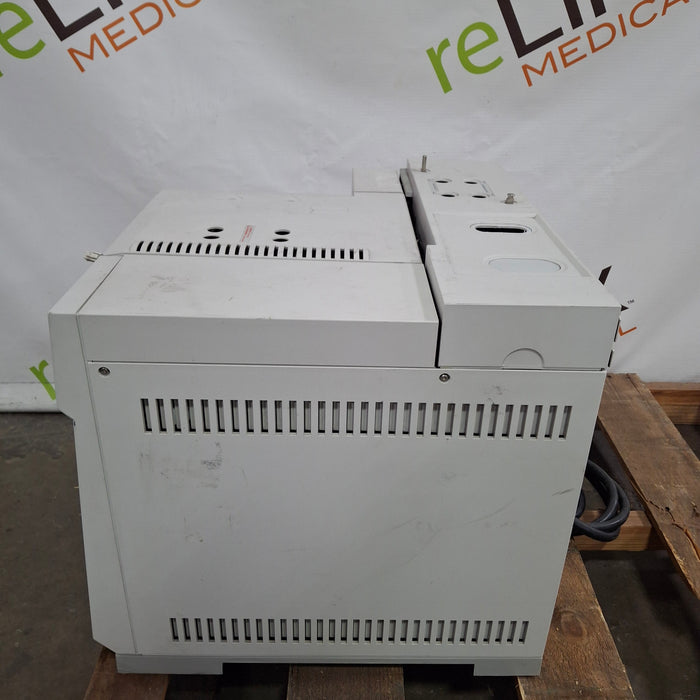 Hewlett Packard 6890 Gas Chromatograph