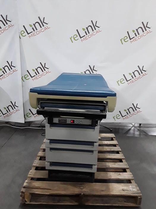 Midmark 404 Exam Table