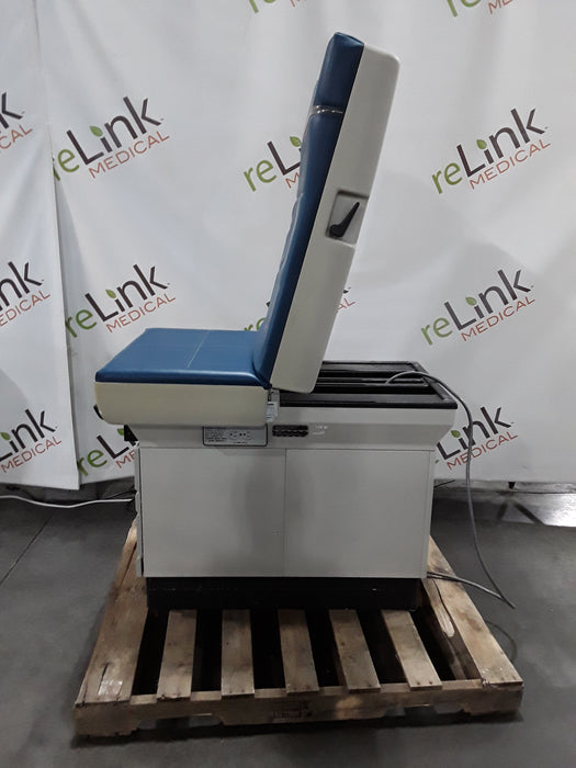 Midmark 404 Exam Table