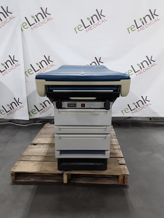 Midmark 404 Exam Table