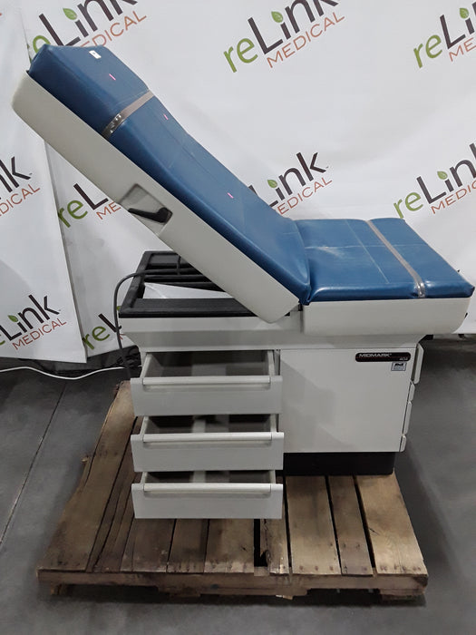 Midmark 404 Exam Table