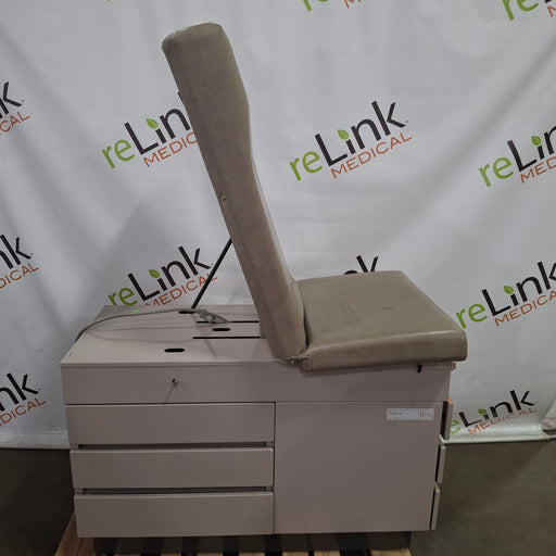 Midmark Midmark Ritter Model 104 Exam Table Exam Chairs / Tables reLink Medical