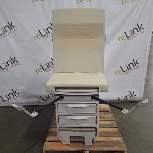 Midmark Midmark 204 Exam Table Exam Chairs / Tables reLink Medical