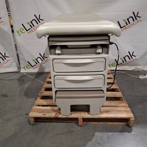 Midmark Midmark 204 Exam Table Exam Chairs / Tables reLink Medical