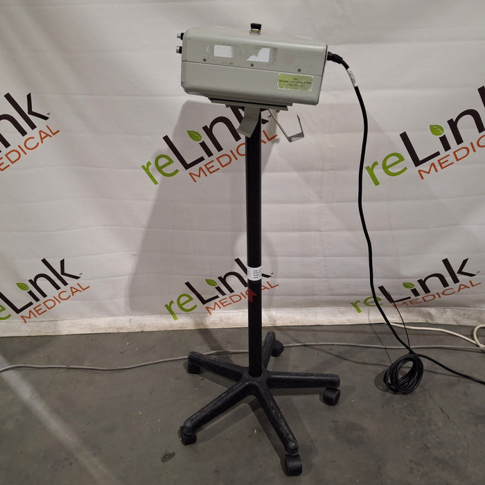 Luxtec Luxtec 9300 Xenon Series 9000 Light Source Surgical Equipment reLink Medical