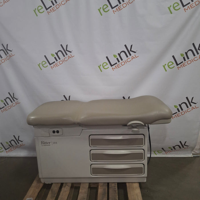 Midmark Midmark 204 Exam Table Exam Chairs / Tables reLink Medical