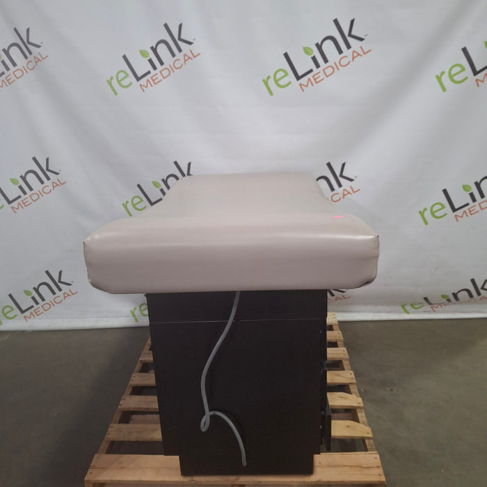 Midmark Midmark Ritter Model 104 Exam Table Exam Chairs / Tables reLink Medical