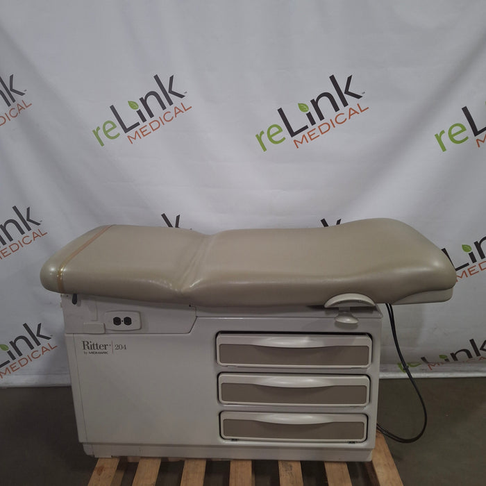 Midmark Midmark 204 Exam Table Exam Chairs / Tables reLink Medical