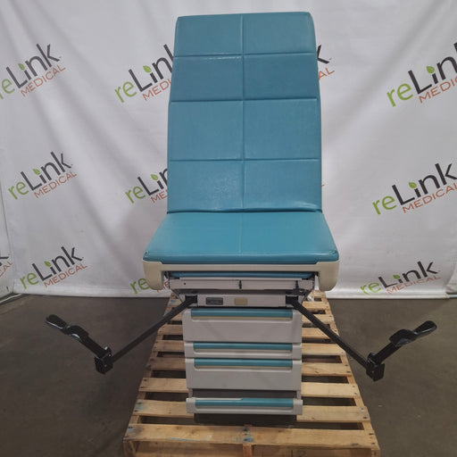 Midmark Midmark 404 Exam Table Exam Chairs / Tables reLink Medical