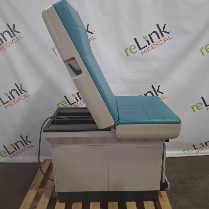 Midmark Midmark 404 Exam Table Exam Chairs / Tables reLink Medical