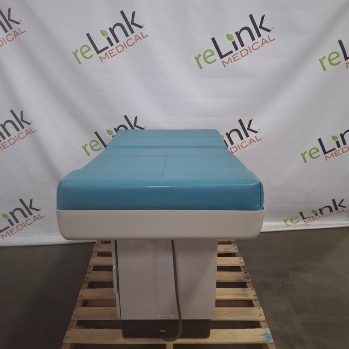 Midmark Midmark 404 Exam Table Exam Chairs / Tables reLink Medical