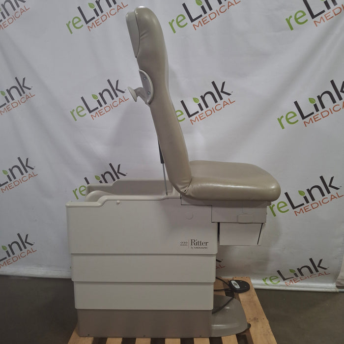 Midmark Midmark 222 Procedure Chair Exam Chairs / Tables reLink Medical