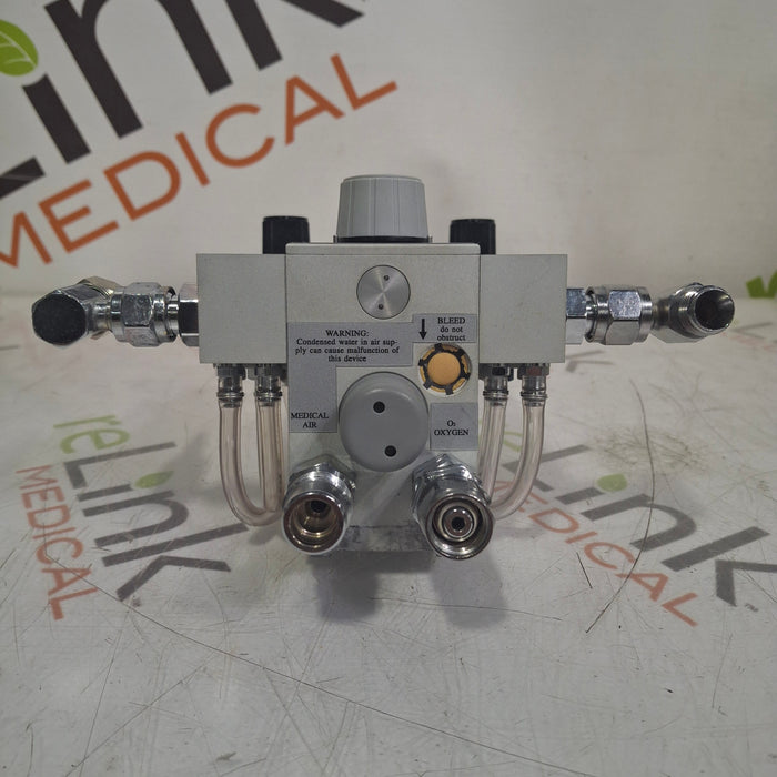 CareFusion CareFusion Bird Low Flow Air/O2 Blender Respiratory reLink Medical