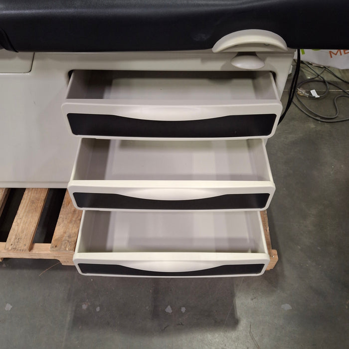 Midmark Midmark 204 Exam Table Exam Chairs / Tables reLink Medical