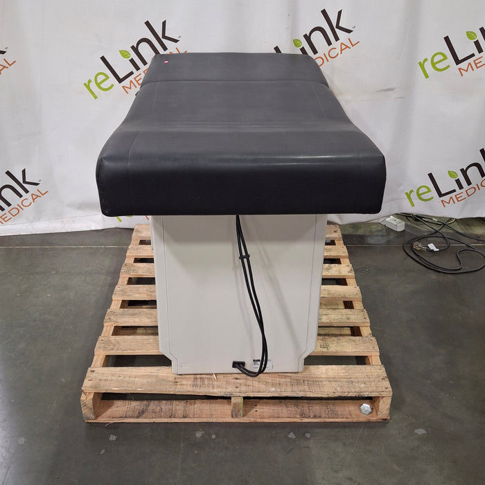 Midmark Midmark 204 Exam Table Exam Chairs / Tables reLink Medical