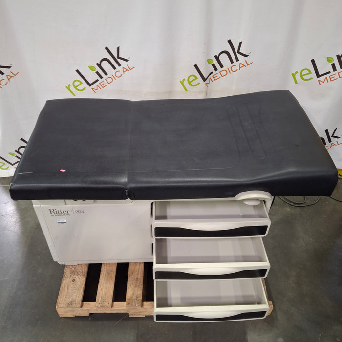 Midmark Midmark 204 Exam Table Exam Chairs / Tables reLink Medical
