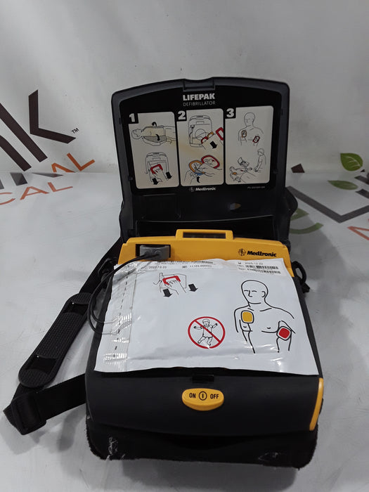 Medtronic Medtronic LifePak CR Plus Defibrillator Defibrillators reLink Medical