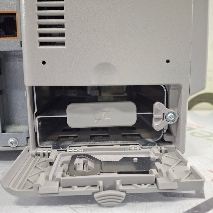 Philips IntelliVue MP50 Patient Monitor