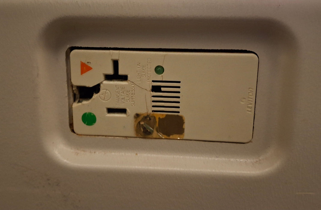 Hill-Rom Hill-Rom Totalcare P1900 Patient Bed Beds & Stretchers reLink Medical