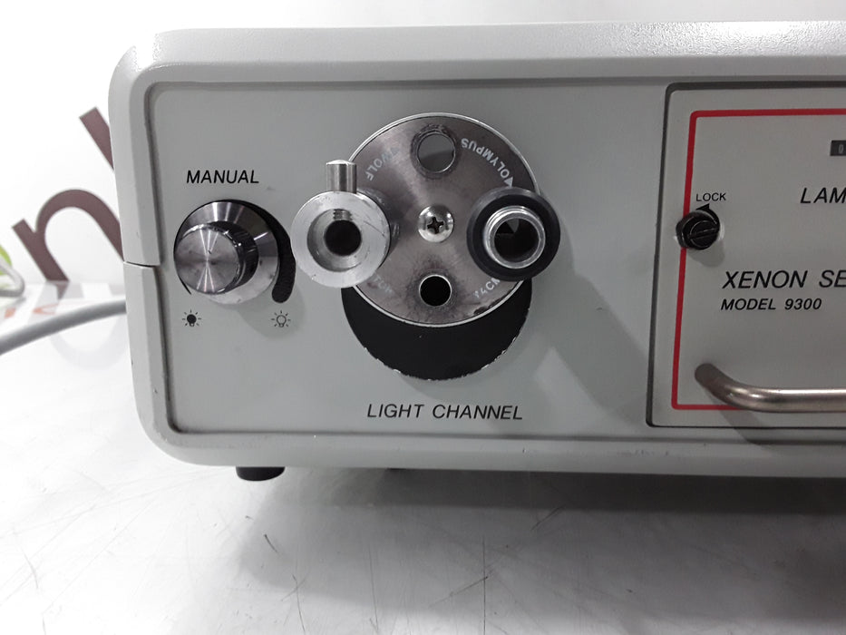 Luxtec Luxtec 9300 Xenon Series 9000 Light Source Surgical Equipment reLink Medical
