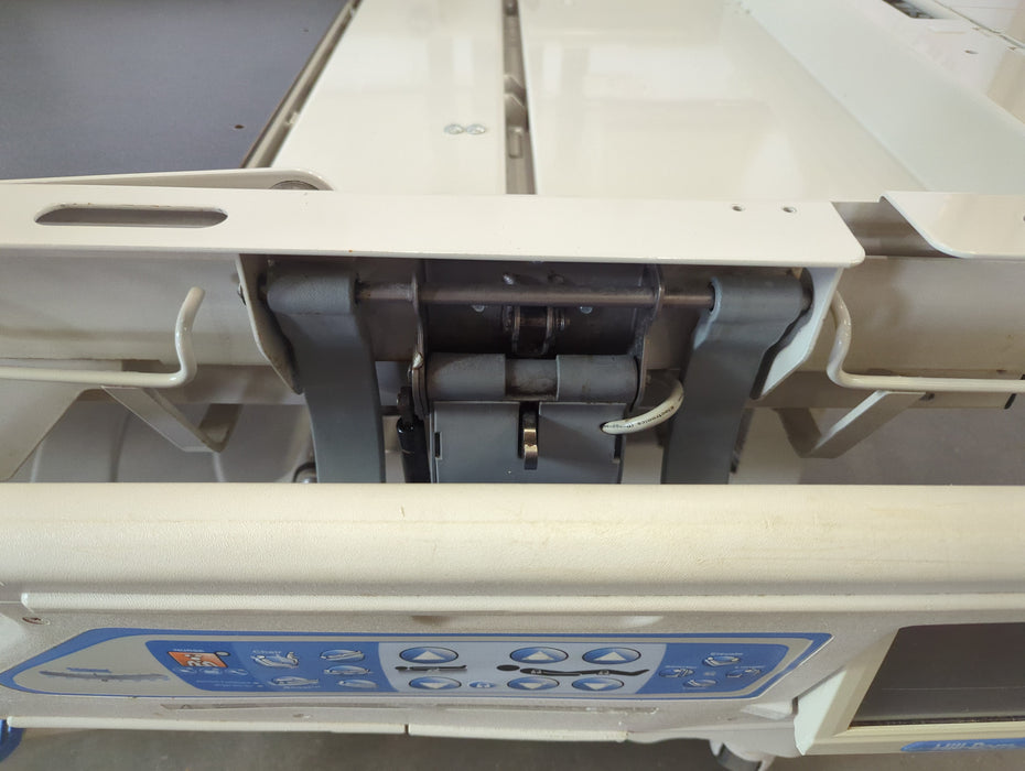 Hill-Rom Hill-Rom TotalCare P1900 w/ SpO2RT Upgrade Kit ICU Bed Beds & Stretchers reLink Medical