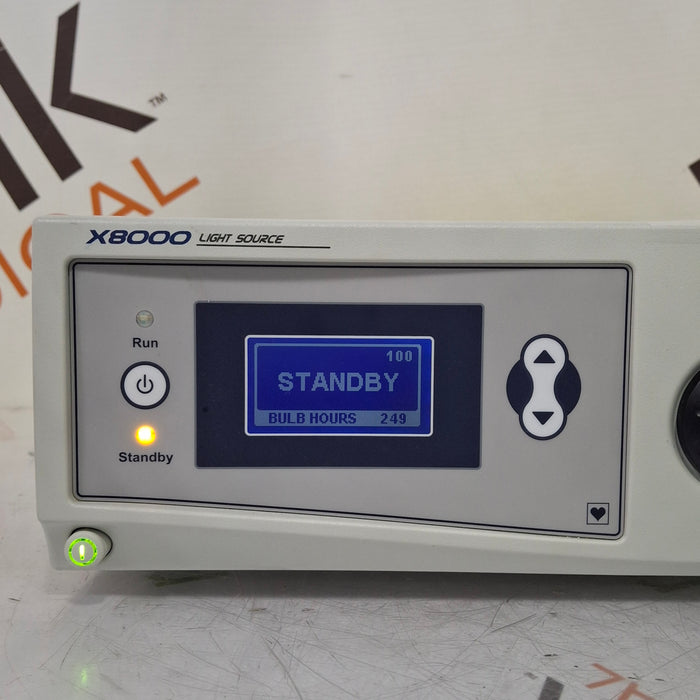 Stryker X8000 Light Source
