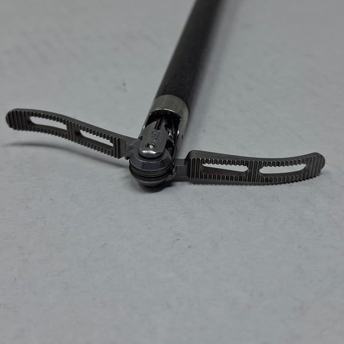 Intuitive Surgical Da Vinci Xi 470347 Tip-Up Fenestrated Grasper, 8mm