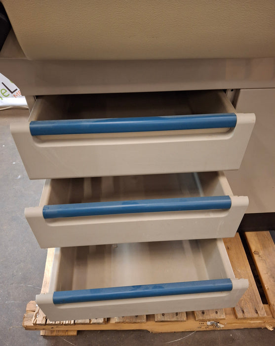 Midmark Midmark 404 Exam Table Exam Chairs / Tables reLink Medical