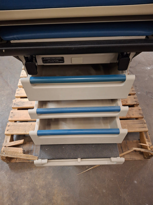 Midmark Midmark 404 Exam Table Exam Chairs / Tables reLink Medical