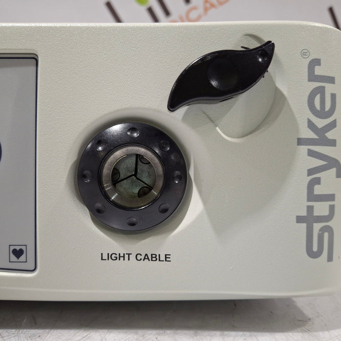 Stryker X8000 Light Source