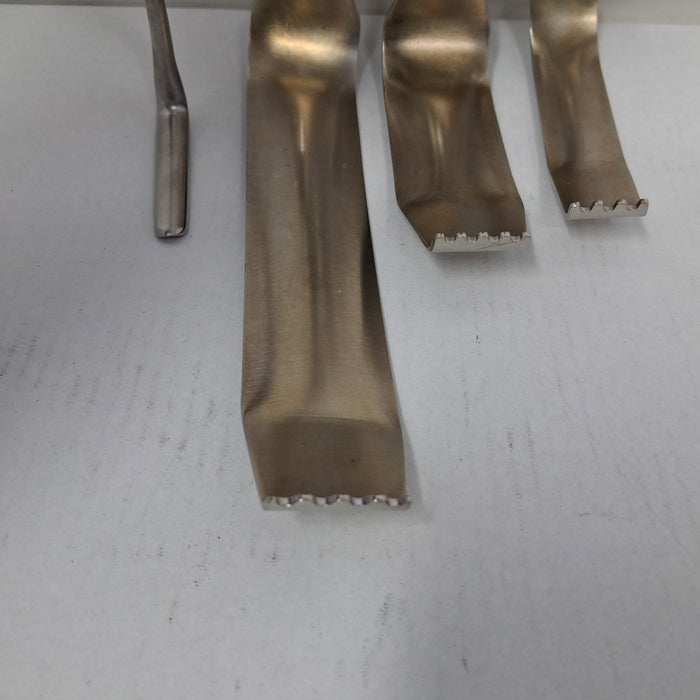 Black & Black Surgical Tebbetts Fiber-Optic Retractor Set