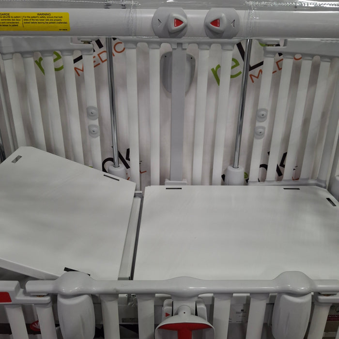 Stryker Stryker Cub Crib Stretcher Beds & Stretchers reLink Medical