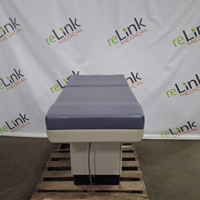Midmark Midmark 404 Exam Table Exam Chairs / Tables reLink Medical