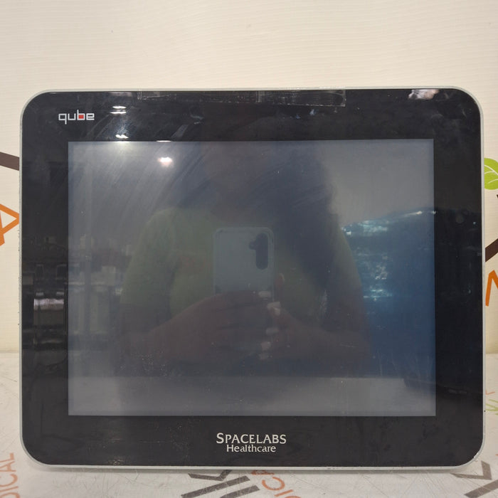 Spacelabs Healthcare 91390 - QUBE Patient Monitor