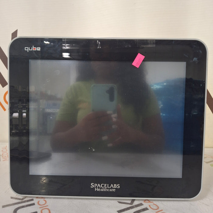 Spacelabs Healthcare 91390 - QUBE Patient Monitor