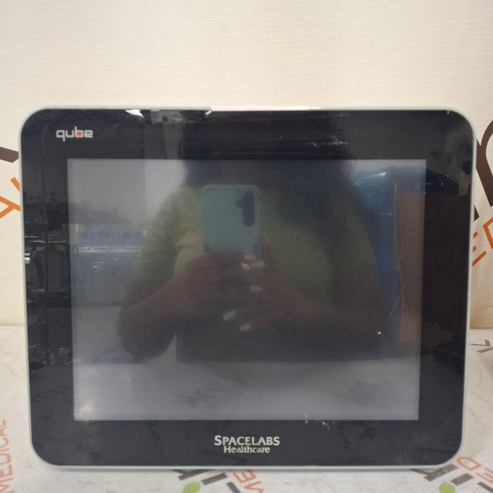 Spacelabs Healthcare 91390 - QUBE Patient Monitor