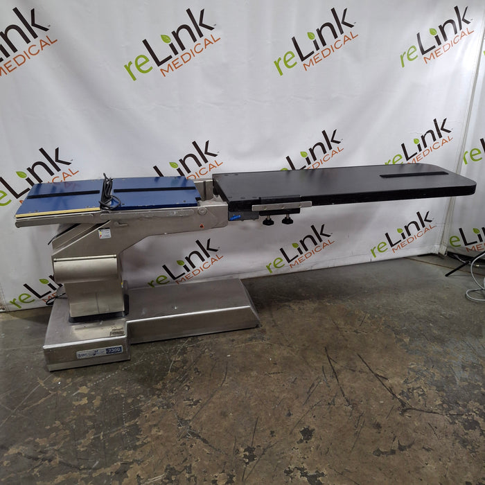 Midmark 7300 Surgical Table